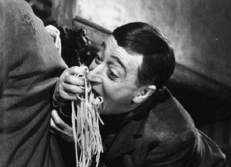 Totò, modestamente, principe della risata