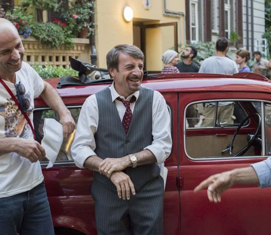 “Il ricco, il povero e il maggiordomo”, stasera in tv: il bacio a labbra di fuoco di Aldo