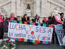 Lucha y Siesta: irruzione ingiustificata della polizia