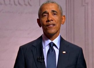 Gli Obama e Bill Clinton commentano l’omicidio di Alex Pretti: «un campanello d’allarme per ogni americano» photo credits: Il fatto quotidiano