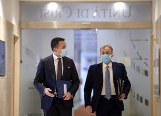 Spionaggio, Di Maio: espulsione immediata dei due funzionari russi
