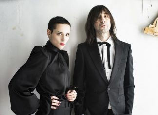 “Utopian ashes”, l’album che segna la collaborazione tra Bobby Gillespie e Jehnny Beth "Utopian Ashes" l'album che vede la collaborazione tra Bobby Gillespie & Jehnny Beth - Photo Credits © Sam Christmas