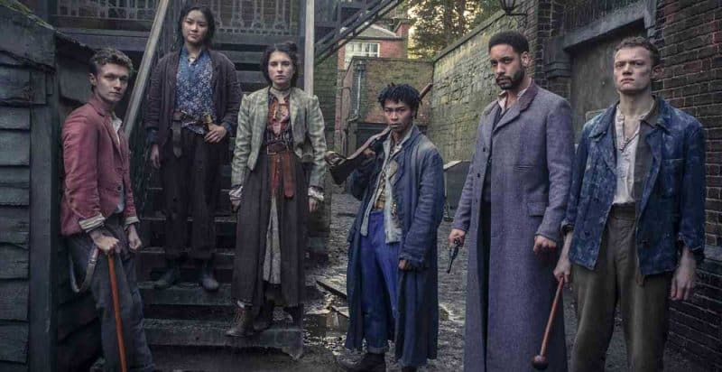 Thaddea Graham, Darci Shaw, Jojo Macari, McKell David ,Harrison Osterfield e Royce Pierreson ne "Gli irregolari di Baker Street" - Photo Credits: DANinSERIES