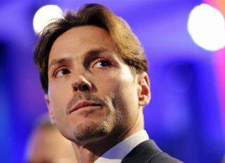 Pier Silvio Berlusconi dedica sui giornali una pagina intera: “Papà sei unico”