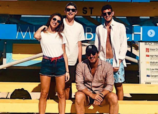 Ciro Ferrara, chi sono i figli Benedetta, Paolo e Giovanbattista Ciro Ferrara ed i tre figli - Photo Credits profilo Instagram Ciro Ferrara