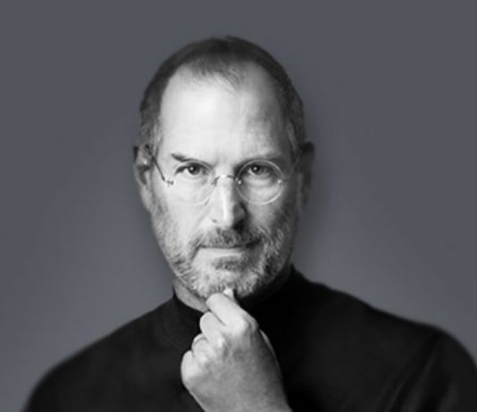 Le Birkenstock di Steve Jobs sono state vendute all’asta per 220mila dollari