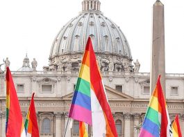 Il Vaticano dice no alla benedizione delle unioni gay: “Non è lecito”