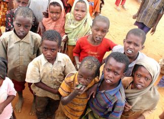 “Isis decapita i bambini in Mozambico”: la denuncia di Save the Children