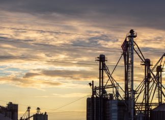 Aziende italiane al collasso, non solo l’Ilva: venerdì il confronto al MiSE