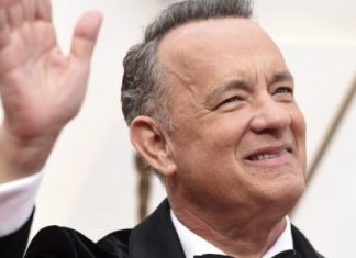 Un tremolio alla mano di Tom Hanks preoccupa i fan Tom Hanks - Photo Credits: laRegione