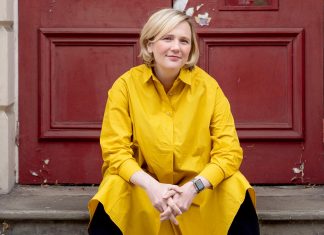 Stella Creasy: la laburista che sta lottando per i diritti della maternità