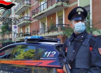 Brescia, violenza domestica: lui la fa spogliare e la obbliga a camminare nuda per il bosco