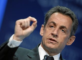 L’ex presidente francese Sarkozy è stato condannato a tre anni per corruzione
