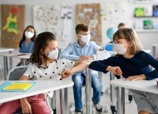 Scuola e Covid: i contagi tra i banchi non pesano sulla curva. Lo studio su 7,3 milioni di studenti