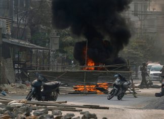 Myanmar: bambina uccisa dalle forze di sicurezza per i manifestanti anti-golpe