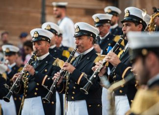 La Banda della Marina militare italiana, alla serata finale di Sanremo 2021
