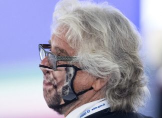 Figlio di Beppe Grillo accusato di stupro di gruppo grillo