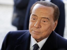Ricoverato Silvio Berlusconi al San Raffaele di Milano