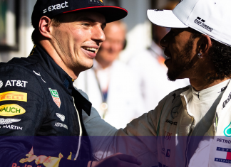 Silverstone, contatto Verstappen-Hamilton: olandese fuori e gara sospesa Hamilton-Verstappen (Pagina Facebook ESPN F1)