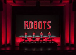 Kraftwerk, le date italiane del tour “3-D” rinviate ad aprile 2022 Kraftwerk, il "3-D" tour in italia nel 2022 - Photo Credits © Peter Boettcher