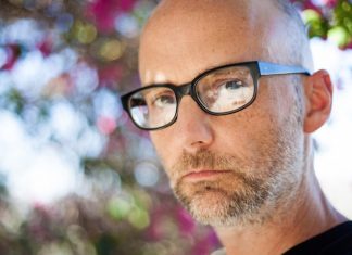 Moby Doc: surrealista e biografico il documentario di una vita da star