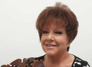 Orietta Berti, tra le sue collezioni ci sono rarissime acquasantiere Orietta Berti, nella sua casa emiliana bizzarre collezioni
