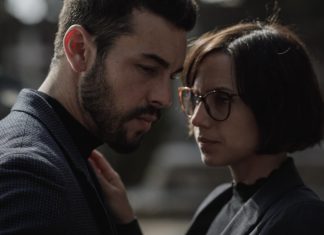 “Suburbia Killer”, l’avvincente miniserie spagnola approda su Netflix Mario Casas e Aura Garrido in "Suburbia Killer" - Photo Credits: Cinefilos.it