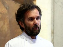Carlo Cracco su Instagram: “Approvate la Legge Zan”