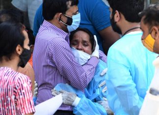 L’India piegata dal Covid: un Paese allo stremo covid india