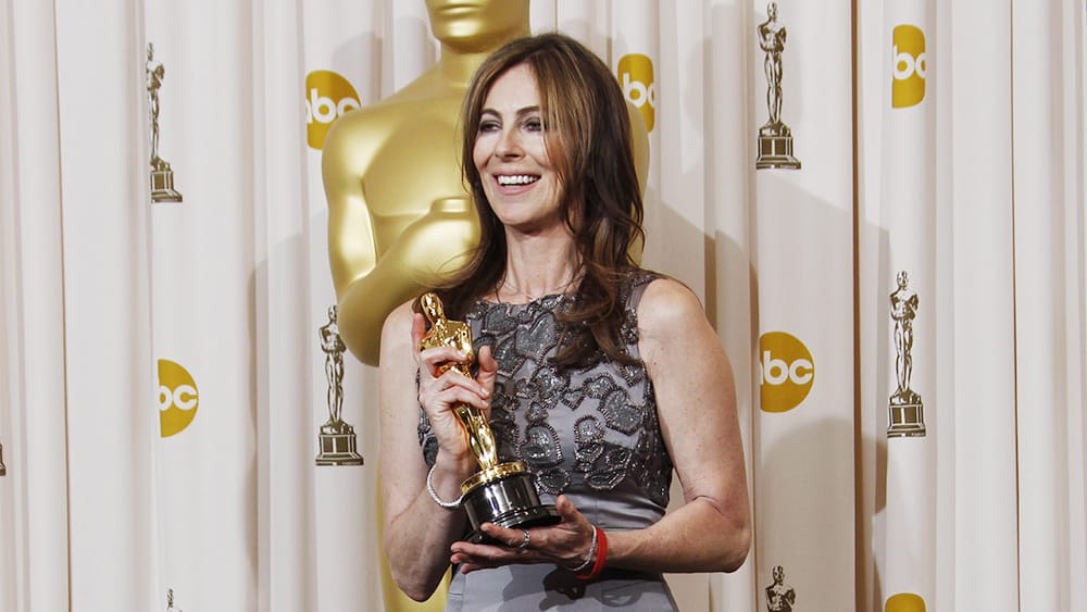 Kathryn Bigelow con l'Oscar per "The Hurt Locker" © Matt Sayles/AP/REX/Shutterstock via variety.com