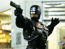 Peter Weller parla di un possibile ritorno del RoboCop in una serie TV Peter Weller in "RoboCop" - Photo Credits: Everyeye Cinema