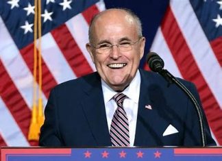 FBI: perquisito l’appartamento dell’ex avvocato di Donald Trump