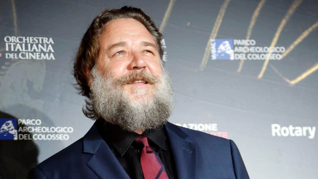 Russell Crowe sarà Zeus in "Thor: Love and Thunder", Crdits: Sky News