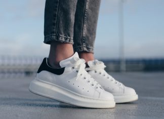 Alexander McQueen scarpe e sneakers: le più amate e vendute