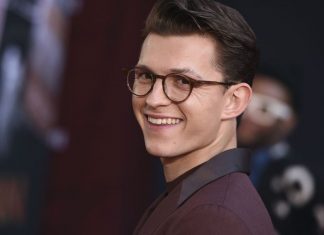 Tom Holland e i problemi tecnici con la tuta da Spider-Man Tom Holland, protagonista di "The Crowded Room" - Photo Credits: NerdPool