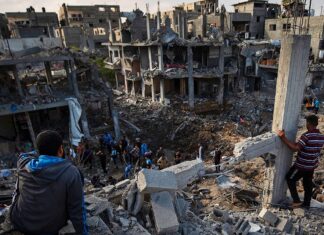 Gaza sotto attacco: ancora 8 bambini e 2 donne uccise nella notte