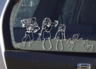 Macchina di famiglia, come personalizzarla al meglio con gli stickers auto