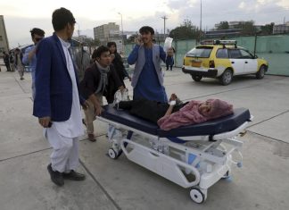 Autobomba a Kabul: strage di studentesse, oltre 50 morti