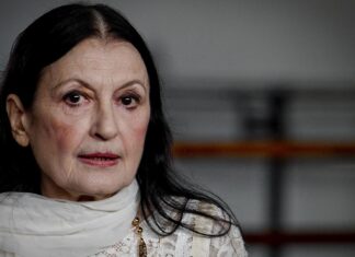 Carla Fracci, chi è il figlio Francesco Menegatti carla fracci figlio photo credits: Virgilio Notizie
