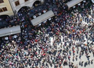 Coprifuoco: giusto spostarlo alle 24? coprifuoco