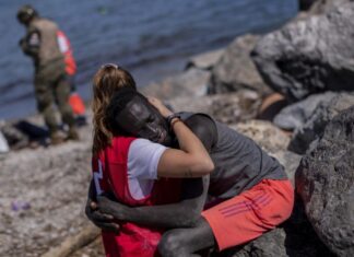 Luna Reyes: l’umanità e l’odio in una foto