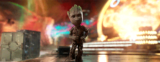 Baby Groot nella scena iniziale di "Guardiani della Galassia 2" - Photo Credits: Gif Abyss