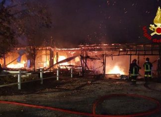 Villorba (Treviso): incendio in una fabbrica chimica