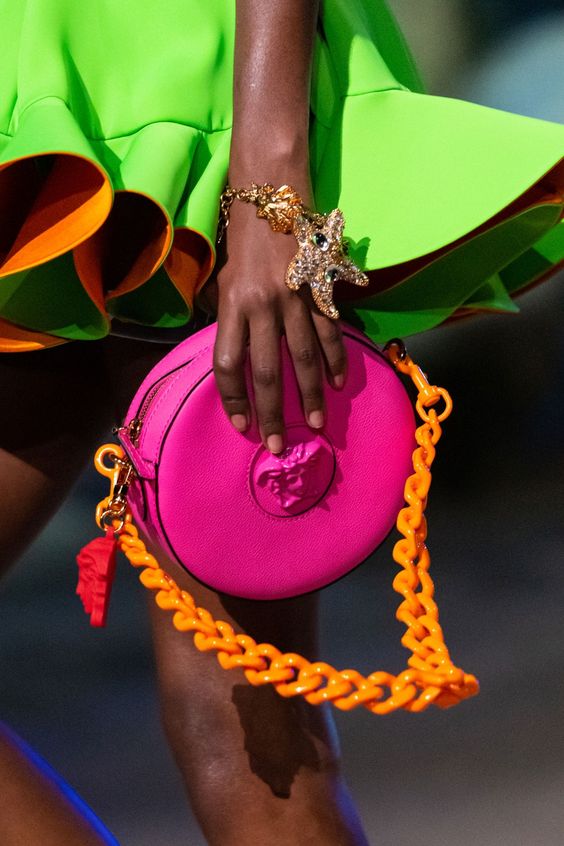 Estate 2021, il ritorno dei colori fluo