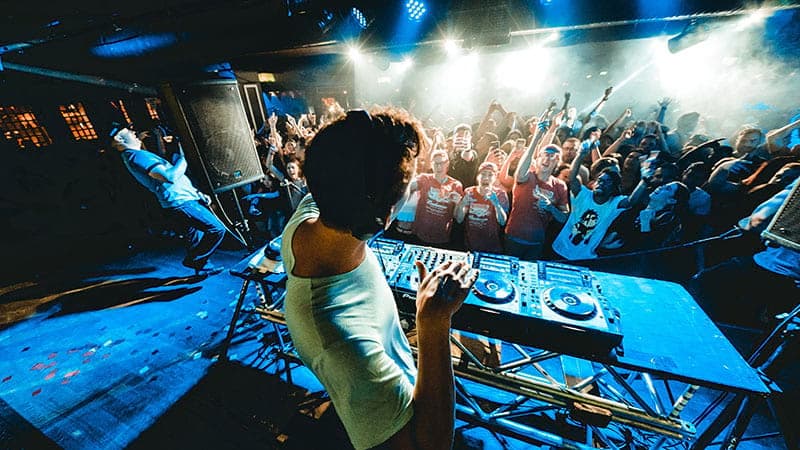 Il green pass è una speranza anche per le riaperture delle discoteche