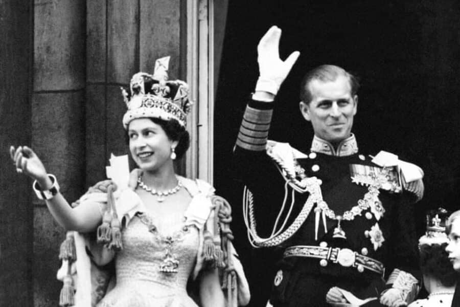 Principe Filippo ed Elisabetta II: le nozze - credit: il riformista