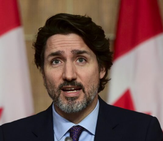 Canada: 215 corpi di bambini indigeni ritrovati in una fossa comune