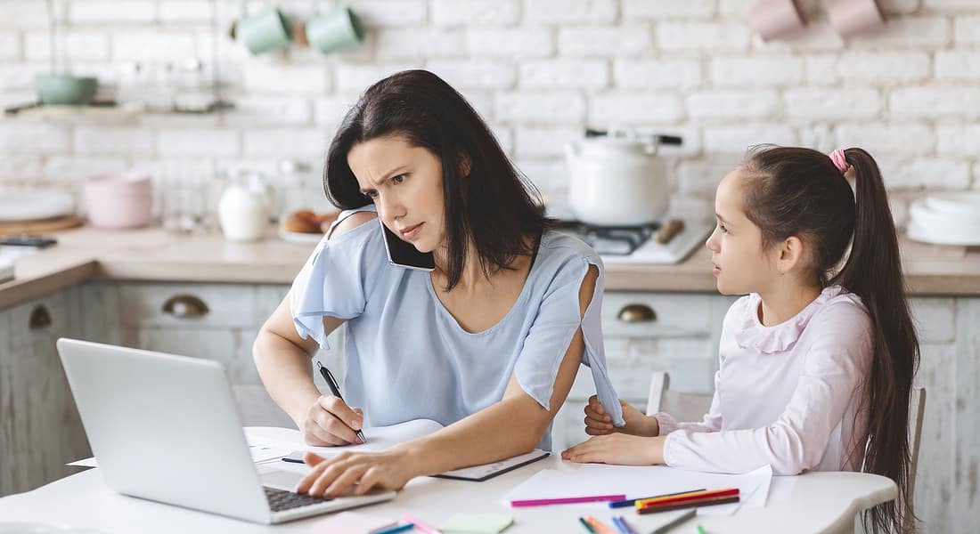 Donne al lavoro, per aiutare il mondo attraverso le donne