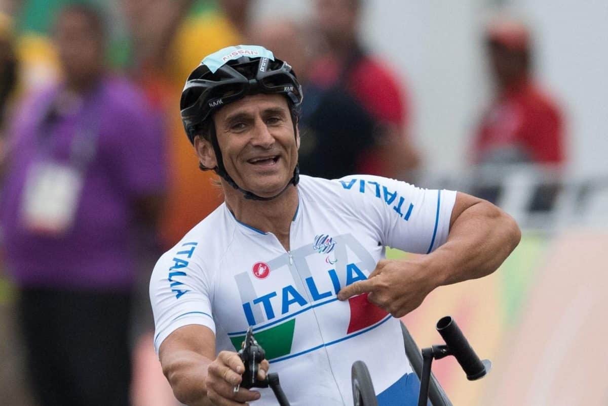 “La grande staffetta”: il corto su Alex Zanardi in sala dal 28 al 30 giugno "La grande staffetta" documentario su Alex Zarardi in uscita al cinema, Credits: Fanpage