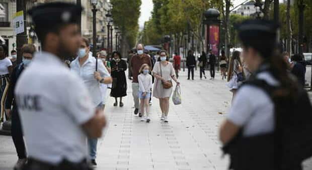 Spagna, forte aumento di casi: tornano i coprifuoco